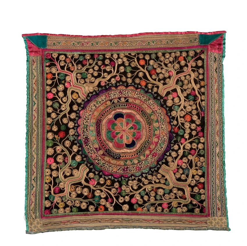 Embroidered cover of baby carrier with moon and banyan tree motifs Dong ethnic minority
     Tongdao County, Hunan Province 1950s
     Length: 44cm  Width: 44cm
     (Collection of Mei-Yi LEE)