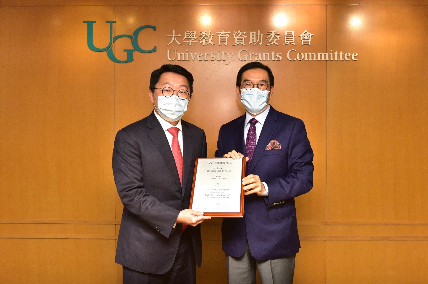 HKU Lecturer Mr. David S. Lee wins UGC Teaching Award 2020<br>
The first business discipline faculty member in Hong Kong to receive a top teaching honour