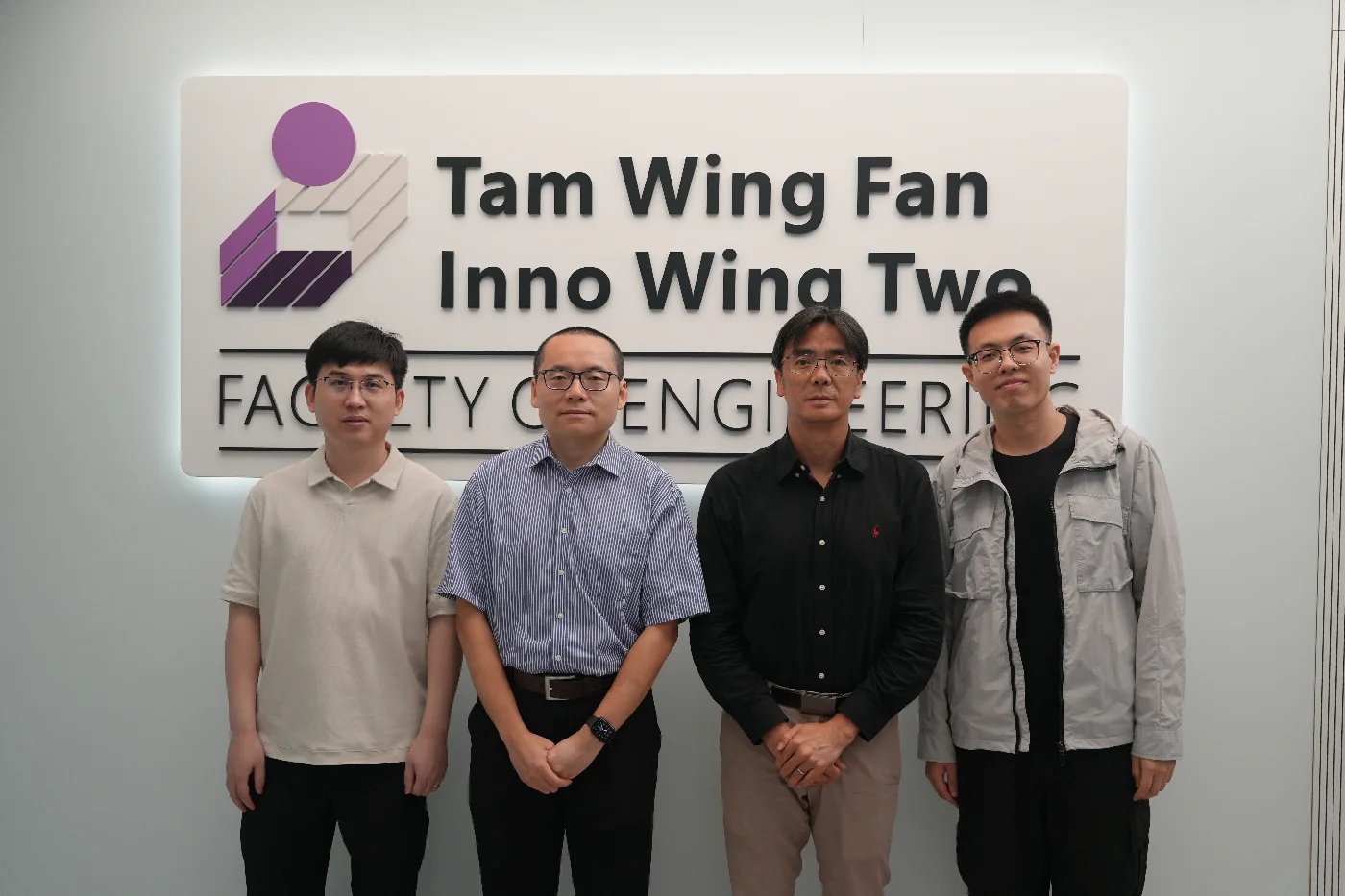 The interdisciplinary research team led by Professor Zhiqin Chu (second from left) and Professor Yuan Lin (third from the left)
