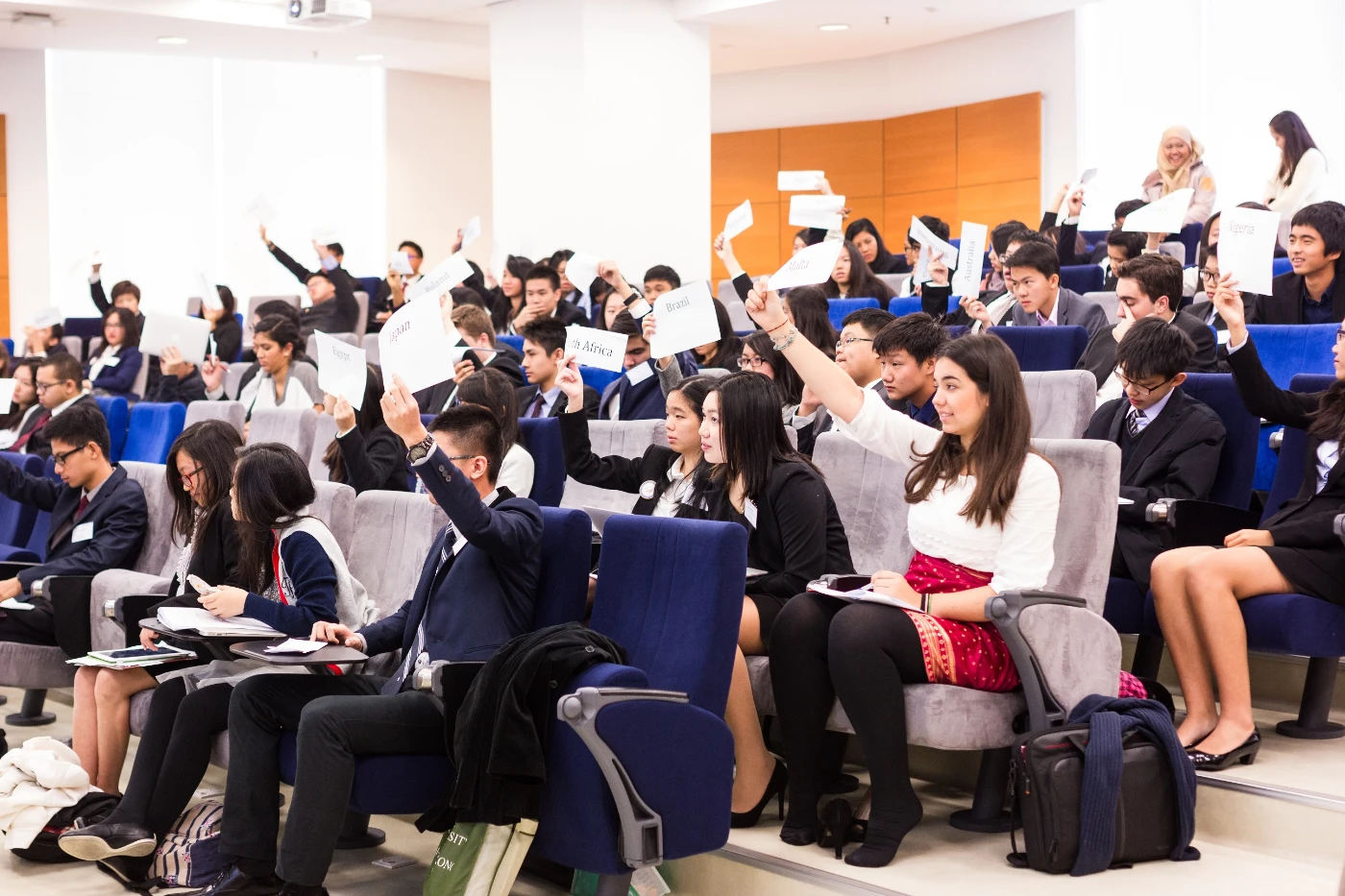 Harvard and HKU students collaborate for the first time to host the 11th Harvard Model Congress Asia at HKU