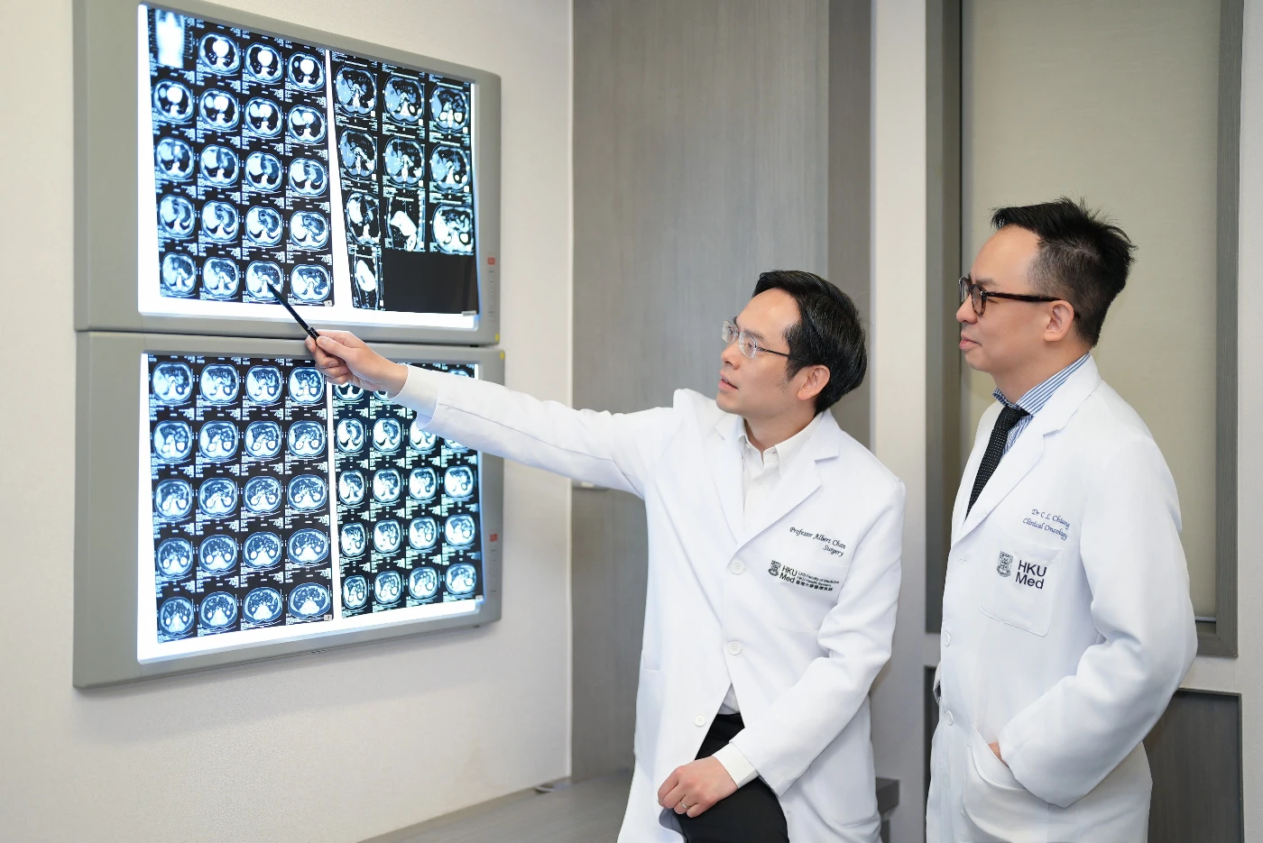 The LRT-IO approach is a potentially curative treatment for large, unresectable liver cancer, with a 46% complete response rate, and a 75% survival rate among patients who achieved a complete response. The photo shows Professor Albert Chan Chi-yan (left) and Dr Chiang Chi-leung.