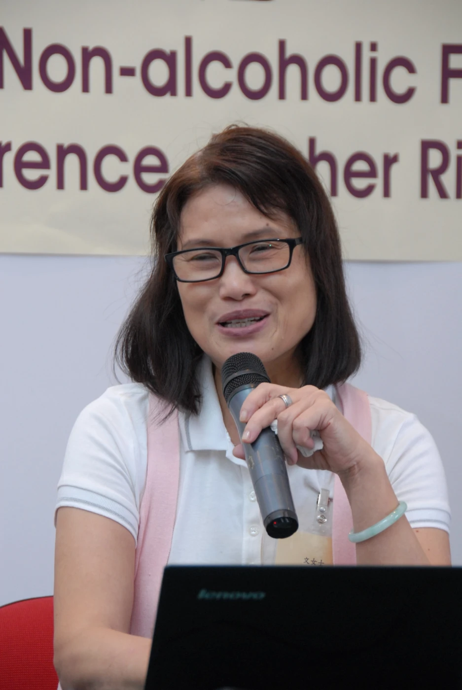 參與是次研究並被驗出有非酒精性脂肪肝的文女士分享經歷。