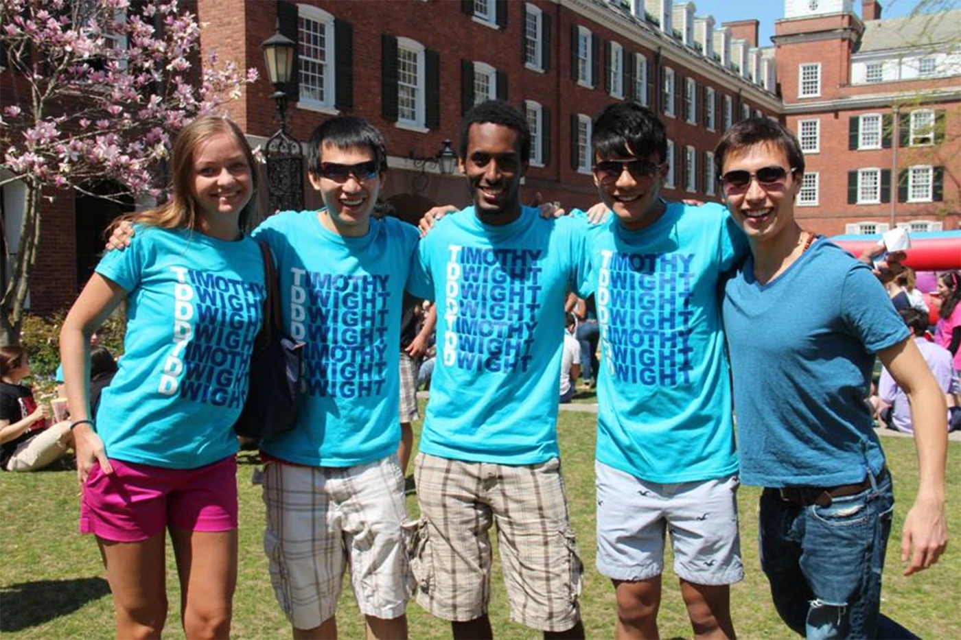 Five Faculty of Business and Economics students going to<br>
Yale for an exclusive one-year study program