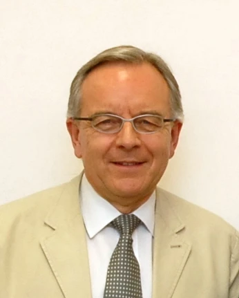 港大委任教育學院院長