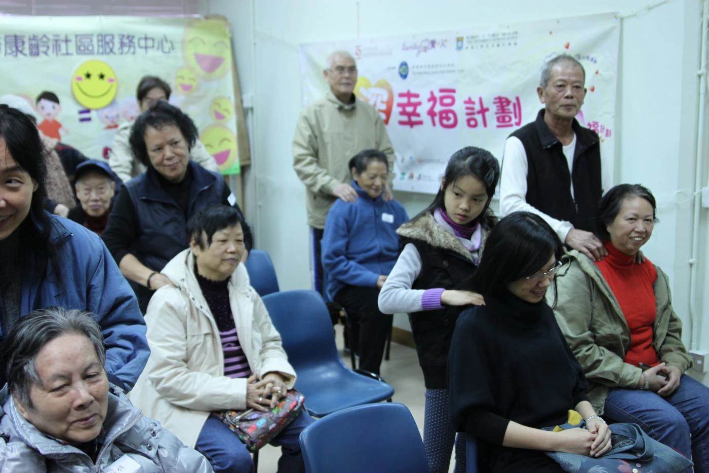The participants have got their family relationship improved by joining the ‘Enhancing Family Well-being Project’, in which they give   their family member a massage.