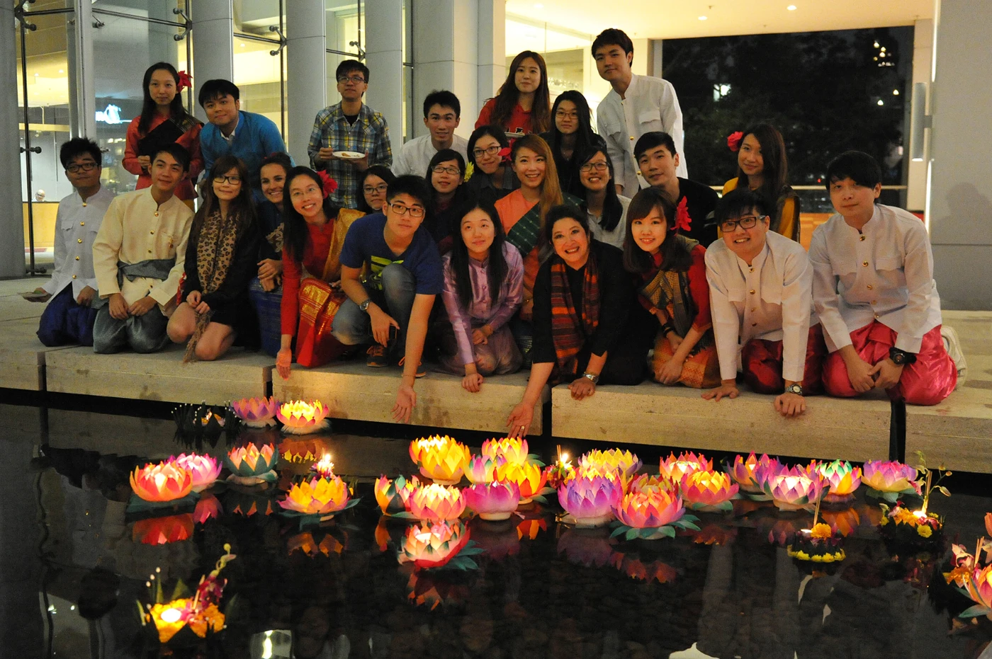 HKU Centennial Campus Sparkles as it Celebrates Thai Loy Krathong Night