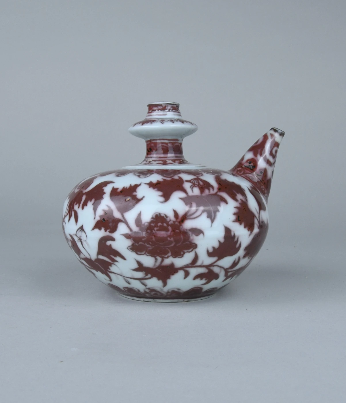 Inheritance and innovation of ceramic art and technology<br>
Red and Blue and White:<br>
Yuan and Early Ming Dynasty Ceramics from the Jinglexuan Collection