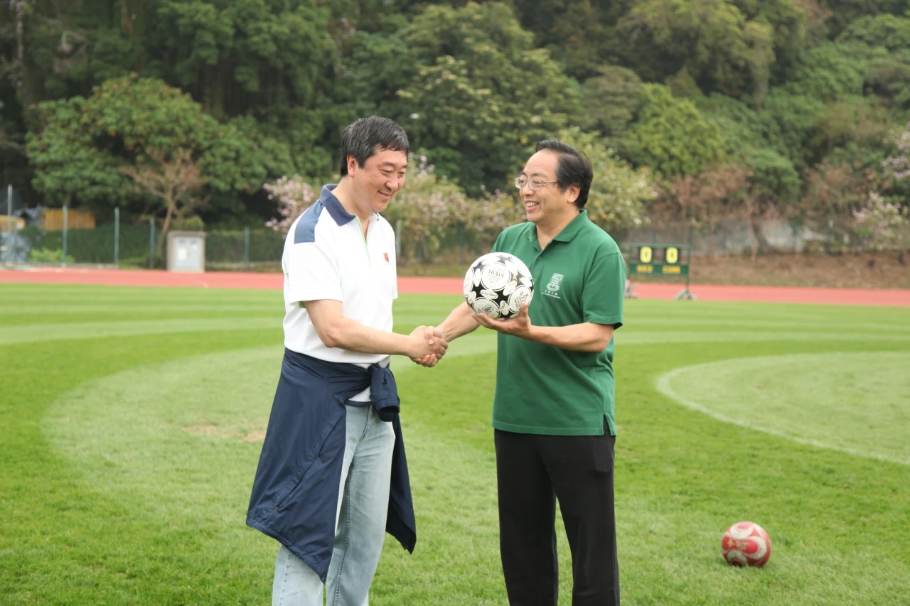 Vice-Chancellor's Cup Soccer Match 2013 celebrates joint winners