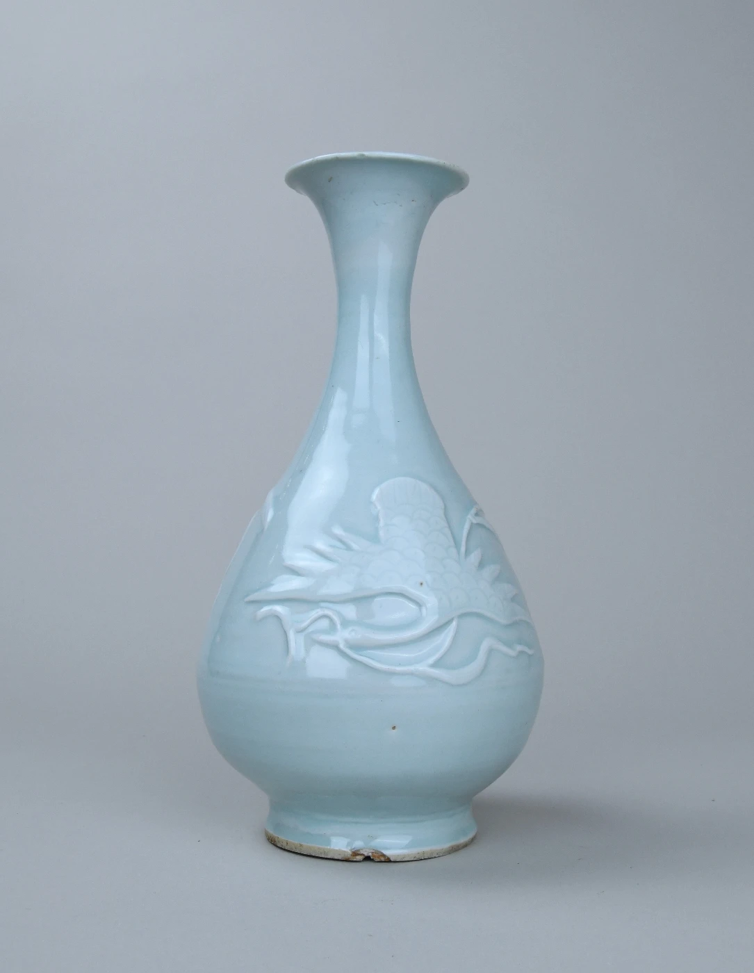 Yuhuchun Vase
Yuan dynasty, early 14th century, Jingdezhen
Porcelain with qingbai glaze and applied decoration
H. 29 cm