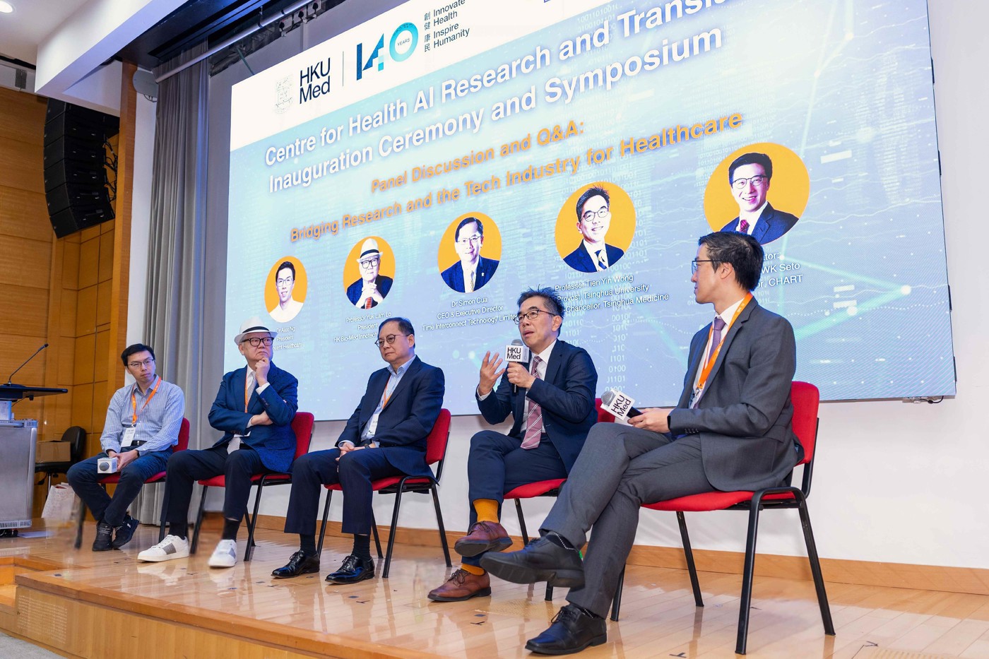 Panel speakers discuss ‘Bridging Research and the Tech Industry for Healthcare’, moderated by Professor Walter Seto Wai-kay, HKUMed Assistant Dean (Interdisciplinary Collaboration) and Co-Director of CHART. (From left) Dr Alexandar Ng Man-tat, President, Tencent Healthcare; Professor Lo Yuk-lam, President, HK Bio-Med Innotech Association; Dr Simon Cua Tin-yin, CEO & Executive Director, TIME Interconnect Technology Limited; Professor Wong Tien Yin, Vice Provost of Tsinghua University and Senior Vice-Chancellor of Tsinghua Medicine; and Professor Walter Seto Wai-kay.