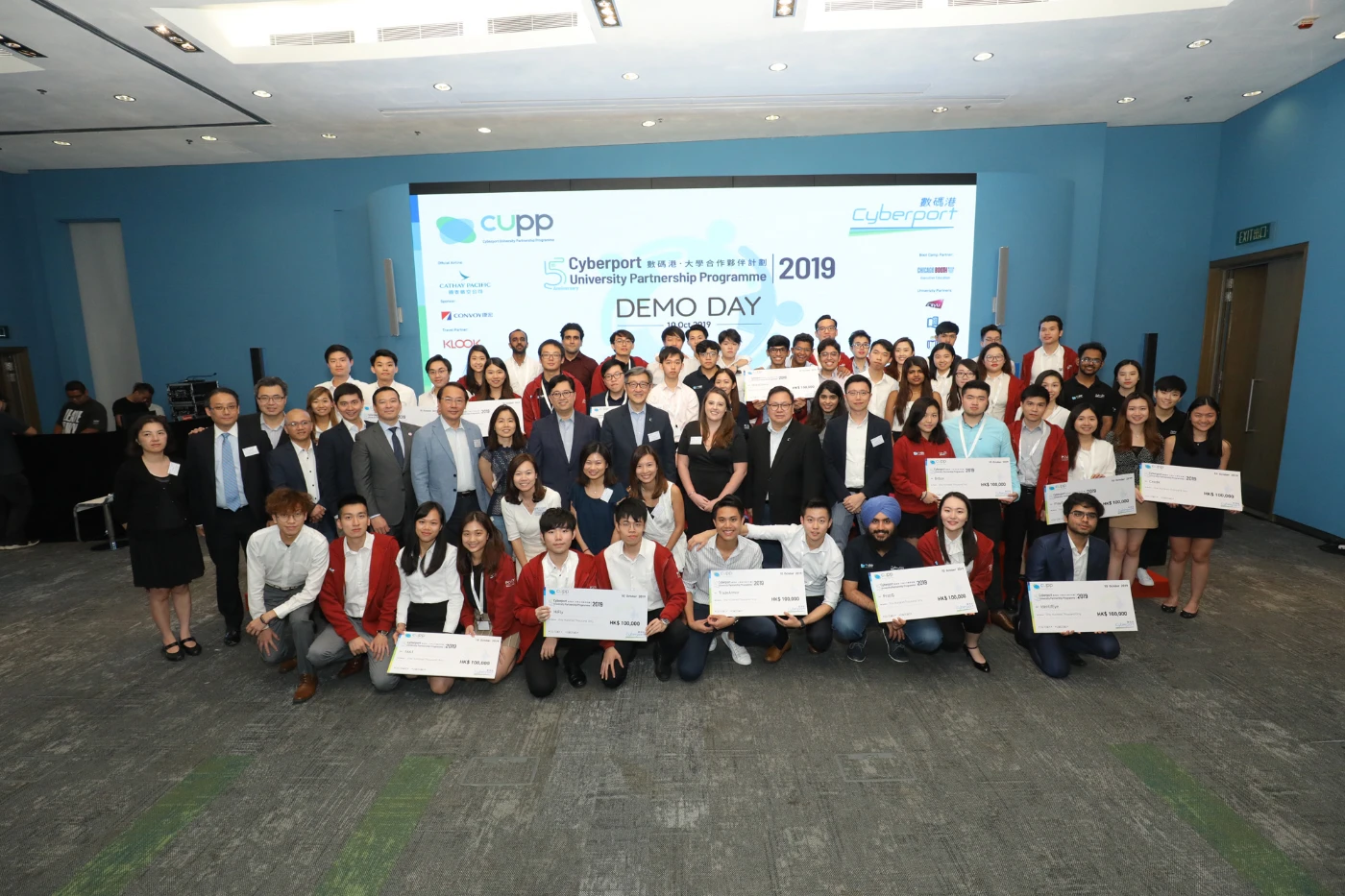 Three winning teams from HKU awarded seed funding under the Cyberport University Partnership Programme (CUPP) to make their entrepreneurial dreams come true