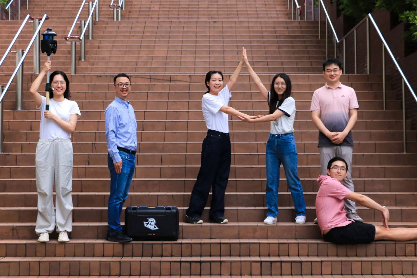 HKU team wins a gold and a silver at the 2023 Conference on Computer Vision and Pattern Recognition
