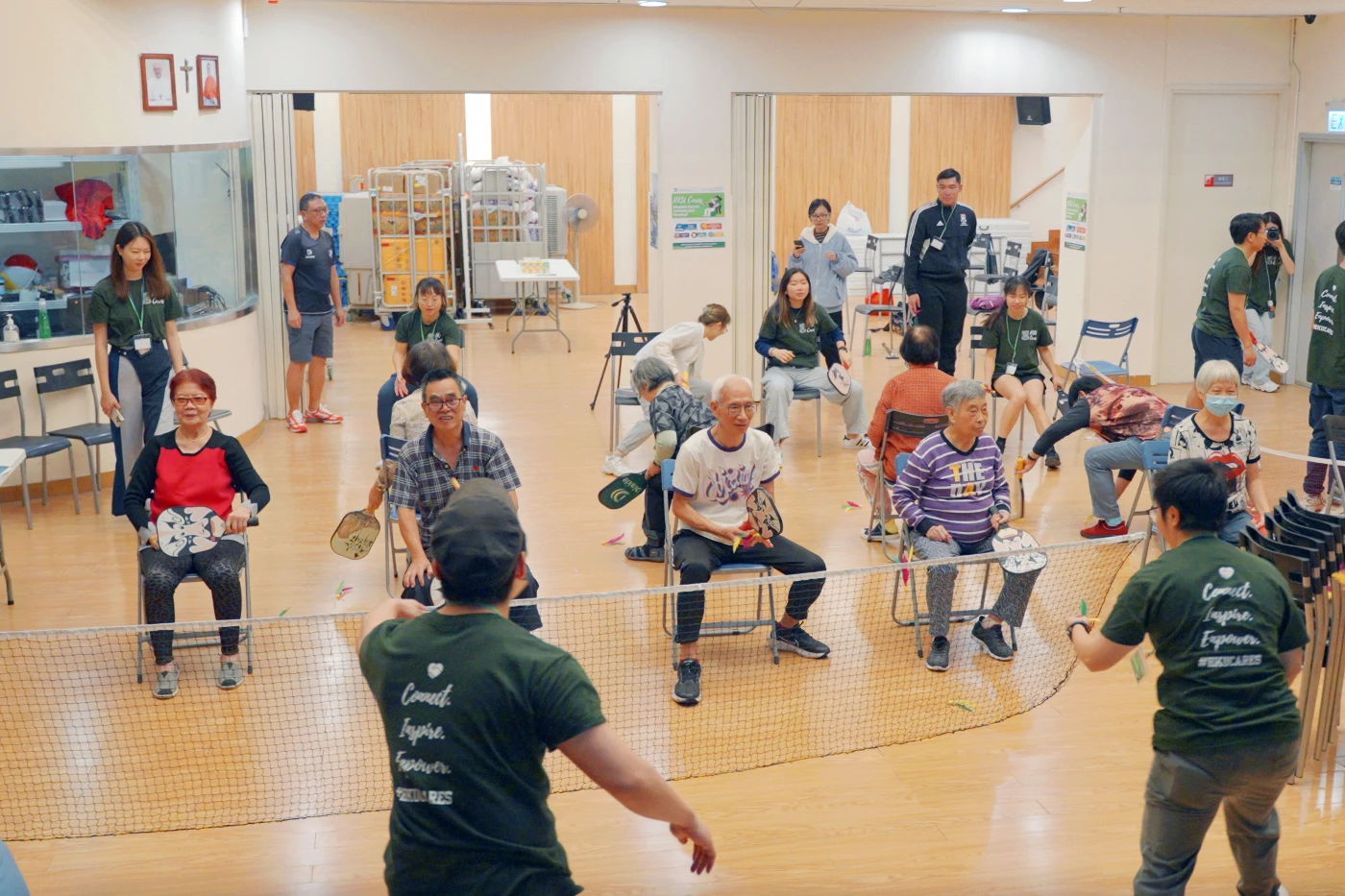 “HKU Cares” holds a community sports day at the Caritas Mok Cheung Sui Kan Community Centre.