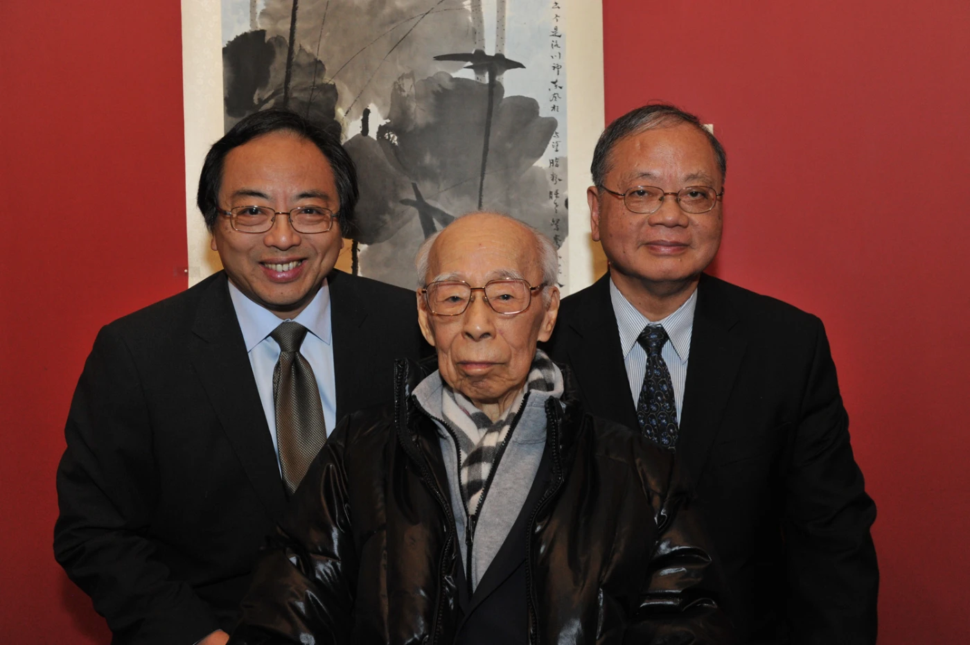 “Amalgamation of Scholarship and Art<br>
- Selected Artworks of Jao Tsung-I Petite Ecole's Collection” exhibition held to <br>
thank Professor Jao for his generous donation of books and artworks
