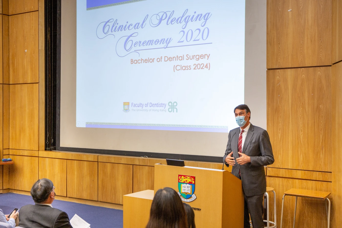 Professor Thomas Flemmig, Dean of the Faculty of Dentistry delivers his welcome speech