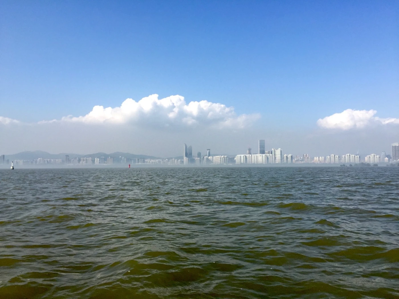 港大研究發現減低空氣污染排放可改善中國沿海海域水質