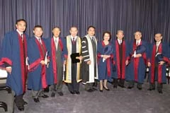 香港大學表揚八位傑出人士