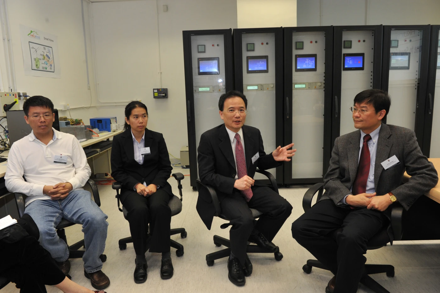 港大工程學院「智能電網」研究團隊致力提升可再生能源應用比例