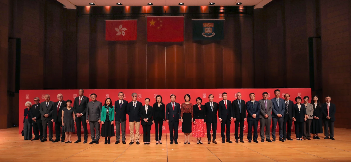 香港大學舉行升旗典禮慶祝香港特別行政區成立二十七週年