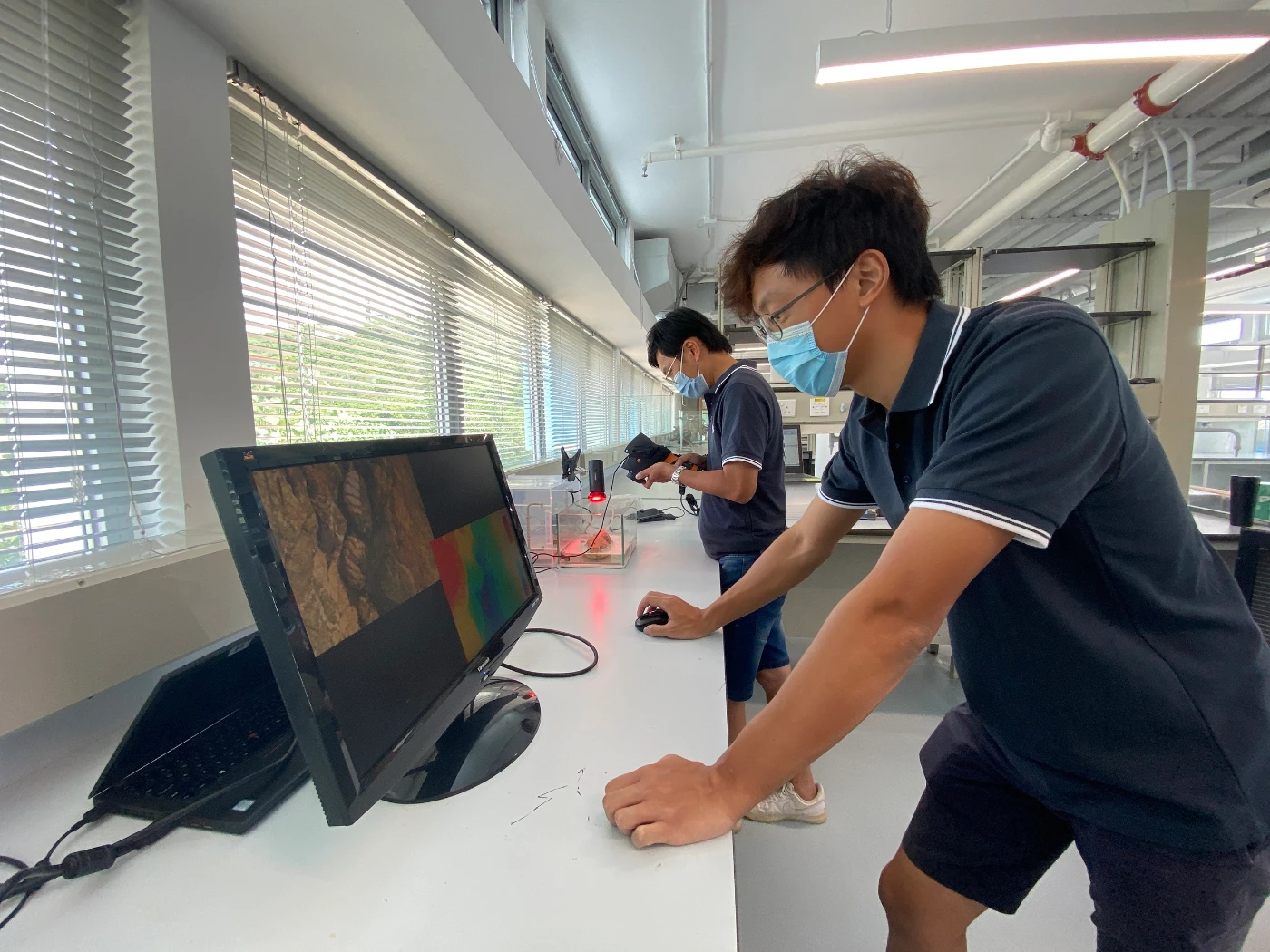Image 10: The Wet Lab - Associated with the Aquarium, it is designed to perform physiological measurement and dissection of specimens.