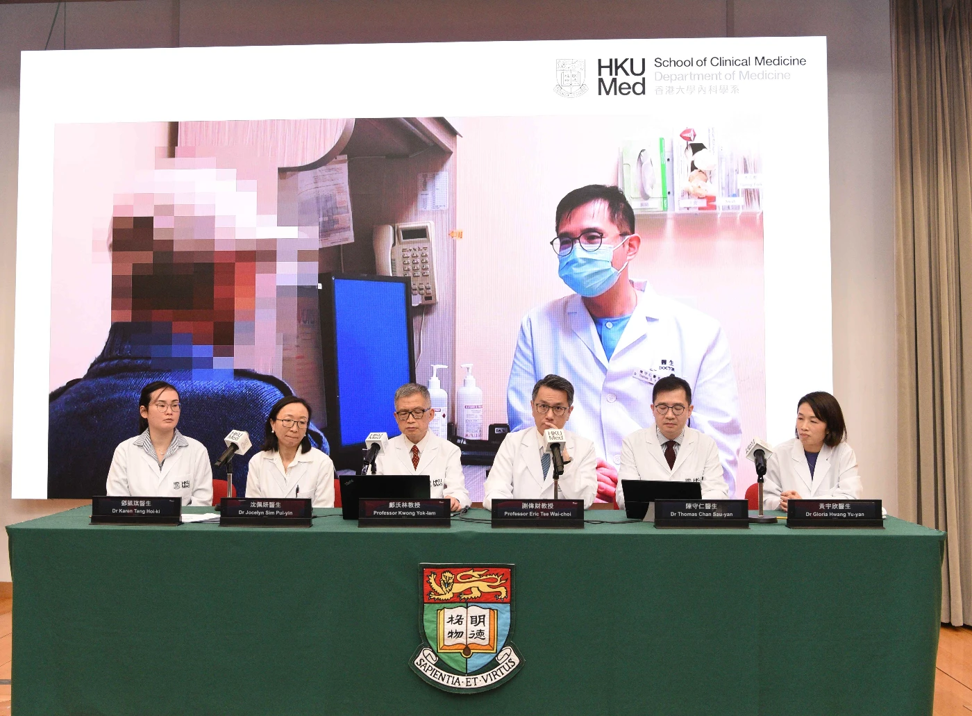 HKUMed takes the lead in adopting CAR-T cell therapy to treat a multiple myeloma patient, the first case in Hong Kong. Pictured (from left) Dr Karen Tang Hoi-ki, Dr Joycelyn Sim Pui-yin, Professor Kwong Yok-lam, Professor Eric Tse Wai-choi, Dr Thomas Chan Sau-yan and Dr Gloria Hwang Yu-yan.