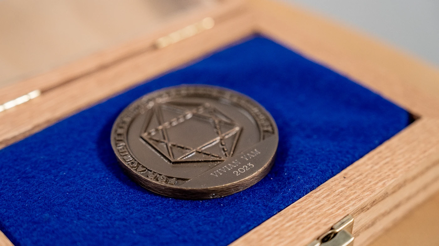 Professor Vivian Yam becomes the first Asian and Chinese recipient of the Bailar Medal for her contributions to the field of inorganic chemistry