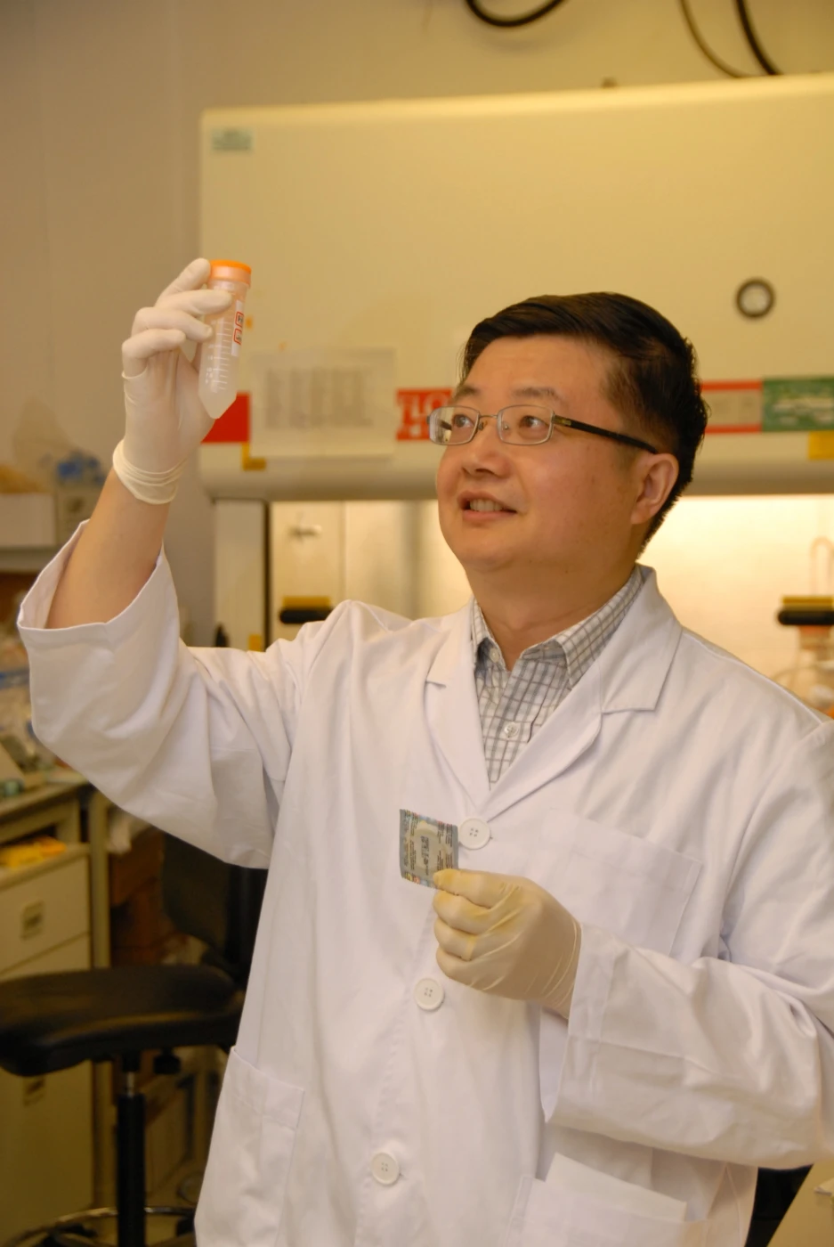 Dr Zhiwei CHEN, Director of AIDS Institute, The University of Hong Kong Li Ka Shing Faculty of Medicine, says the novel CCR5 antagonist (TD-0680) may be formulated into microbicide gels to prevent spread of HIV/AIDS through sexual transmission.