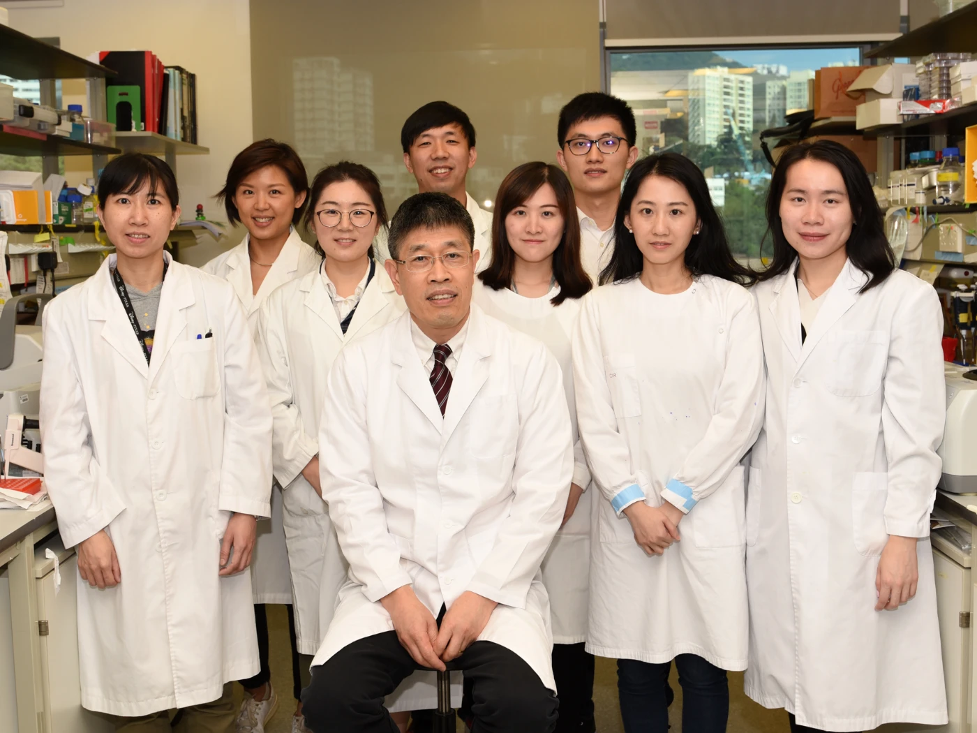 HKU Research Team Identifies Mutation in H7N9 Avian Influenza Virus <br>
Increasing Human Infection Cases which Provides New Biomarker for Surveillance and Drug Target
