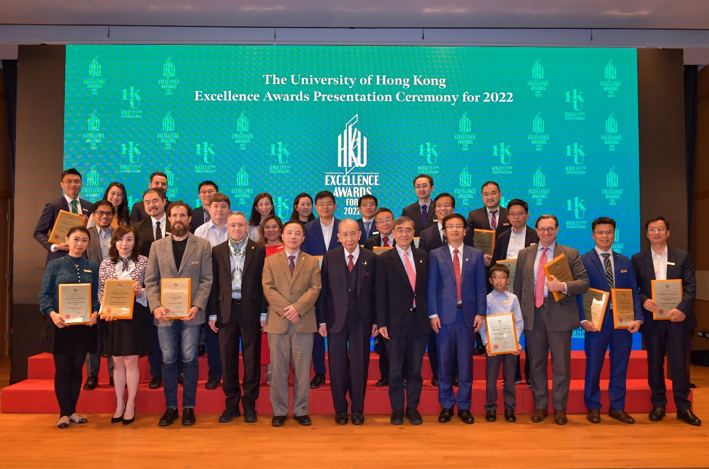 香港大學舉行2022年度卓越大獎頒獎典禮<br>
表彰在教學及科研表現傑出的校內學者