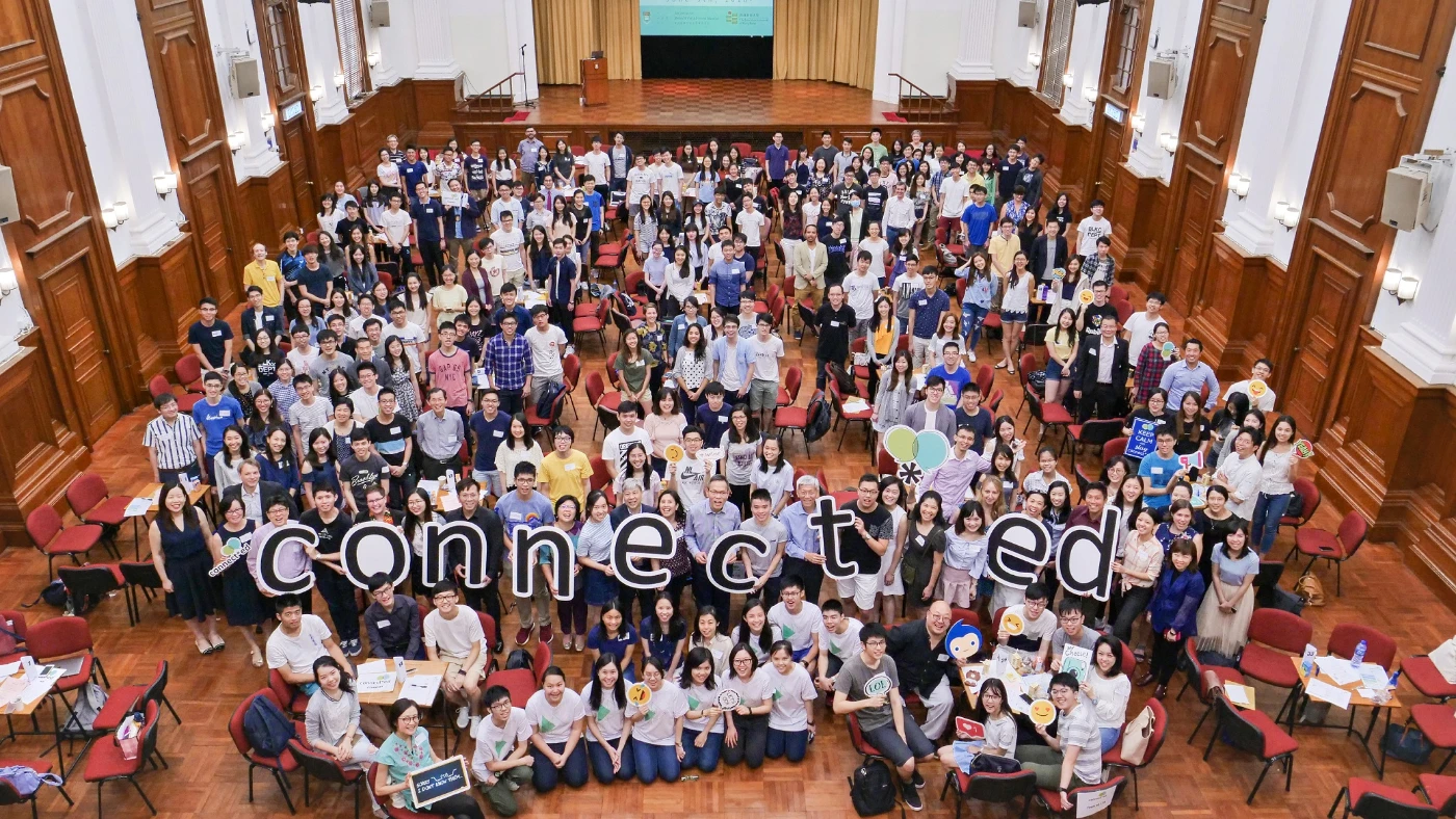香港大學與香港教育大學合作推出嶄新網上學習計劃<br>
「connect*ed」連繫未來的醫生及教師