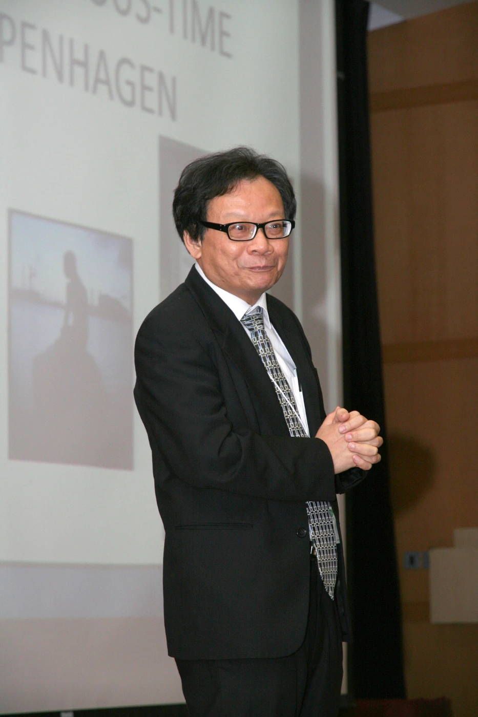 HKU Science Faculty introduces new major ‘Decision Analytics’ and  enhances its Science Research Fellowship Scheme for JUPAS students