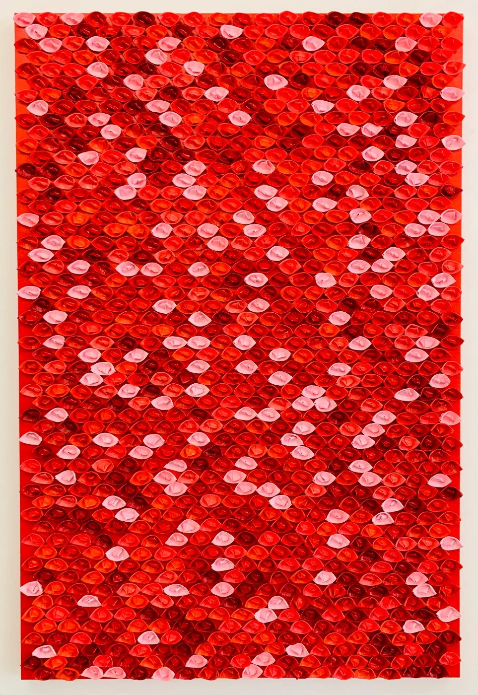 Transcending the Conventional Boundaries of Painting<br>
Painting Across The Threshold: Ng Lung Wai