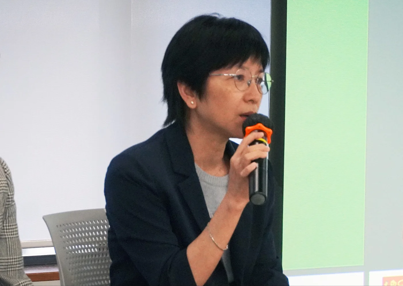 謝婉貞女士在開放討論環節中回應提問