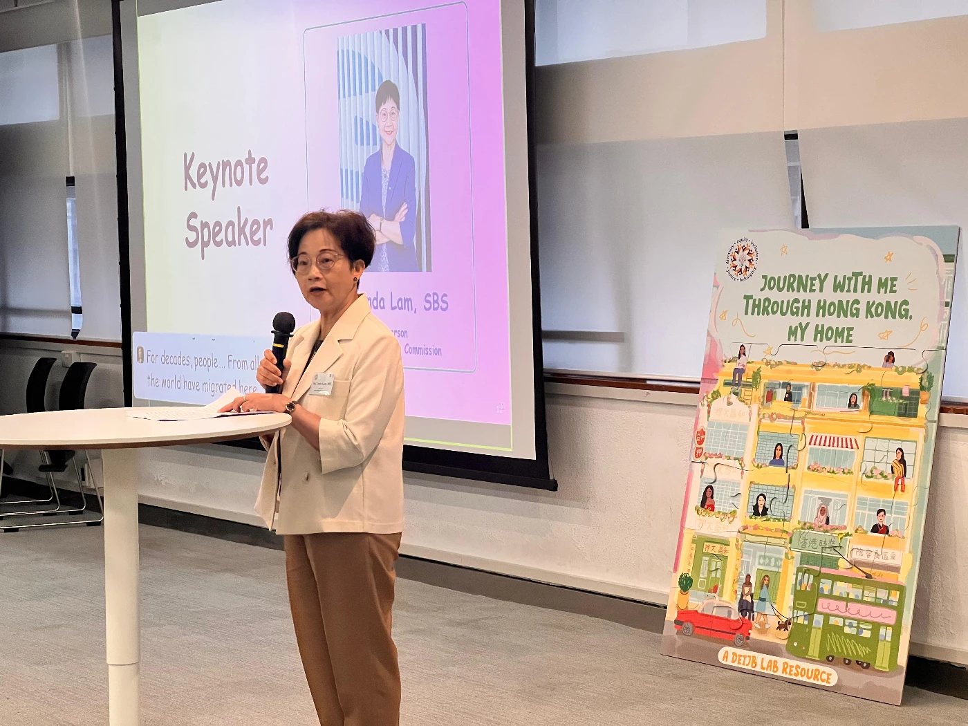 Ms. Linda Lam, Chairperson of the Equal Opportunities Commission, giving the keynote speech.