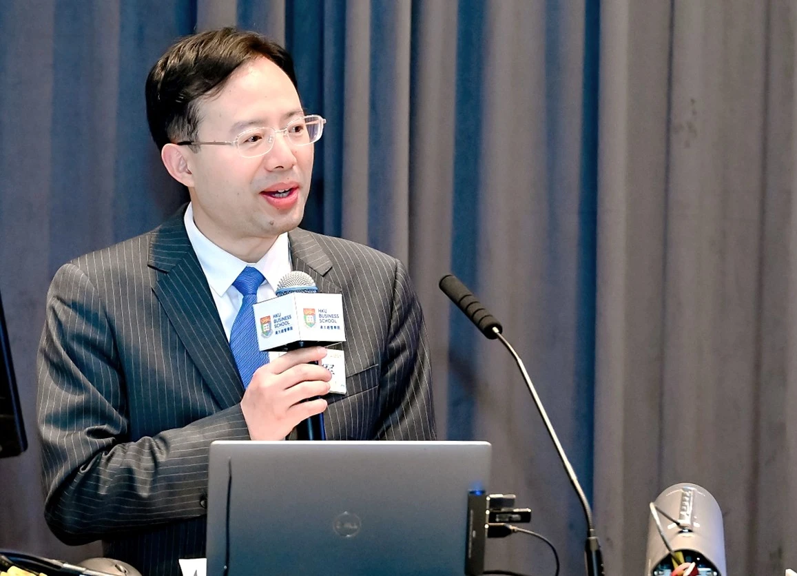 香港中國企業協會人力資源委員會主任委員，中國海外集團董事、副總經理馬福軍先生致歡迎辭。