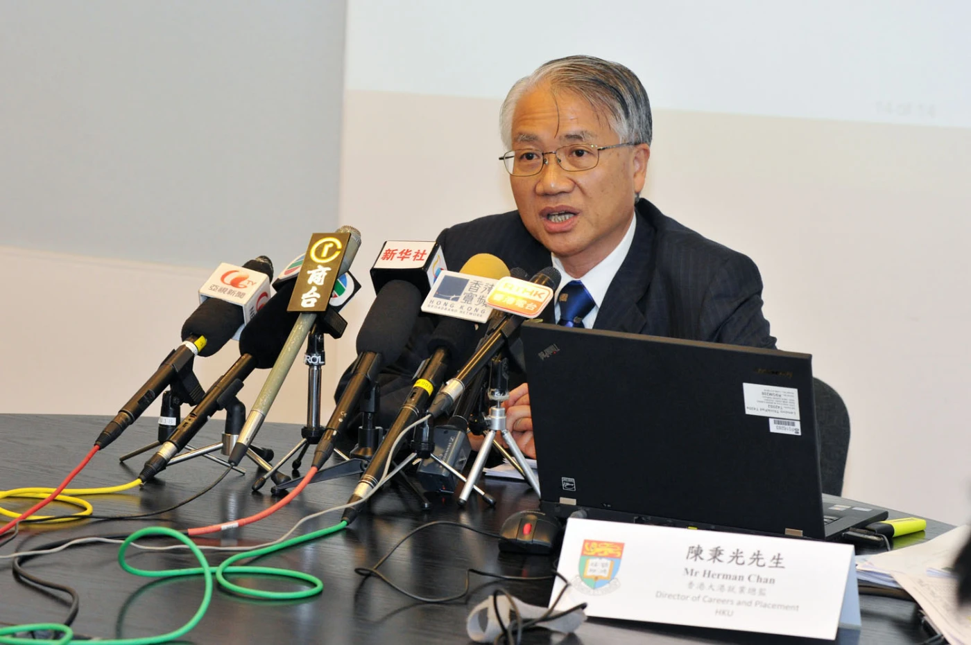 2012年港大畢業生就業情況良好，就業前景持續樂觀