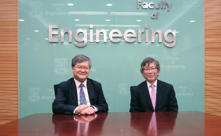 創新製衣技術研發中心總監田之楠教授 (左) 與副總監小菅一弘教授