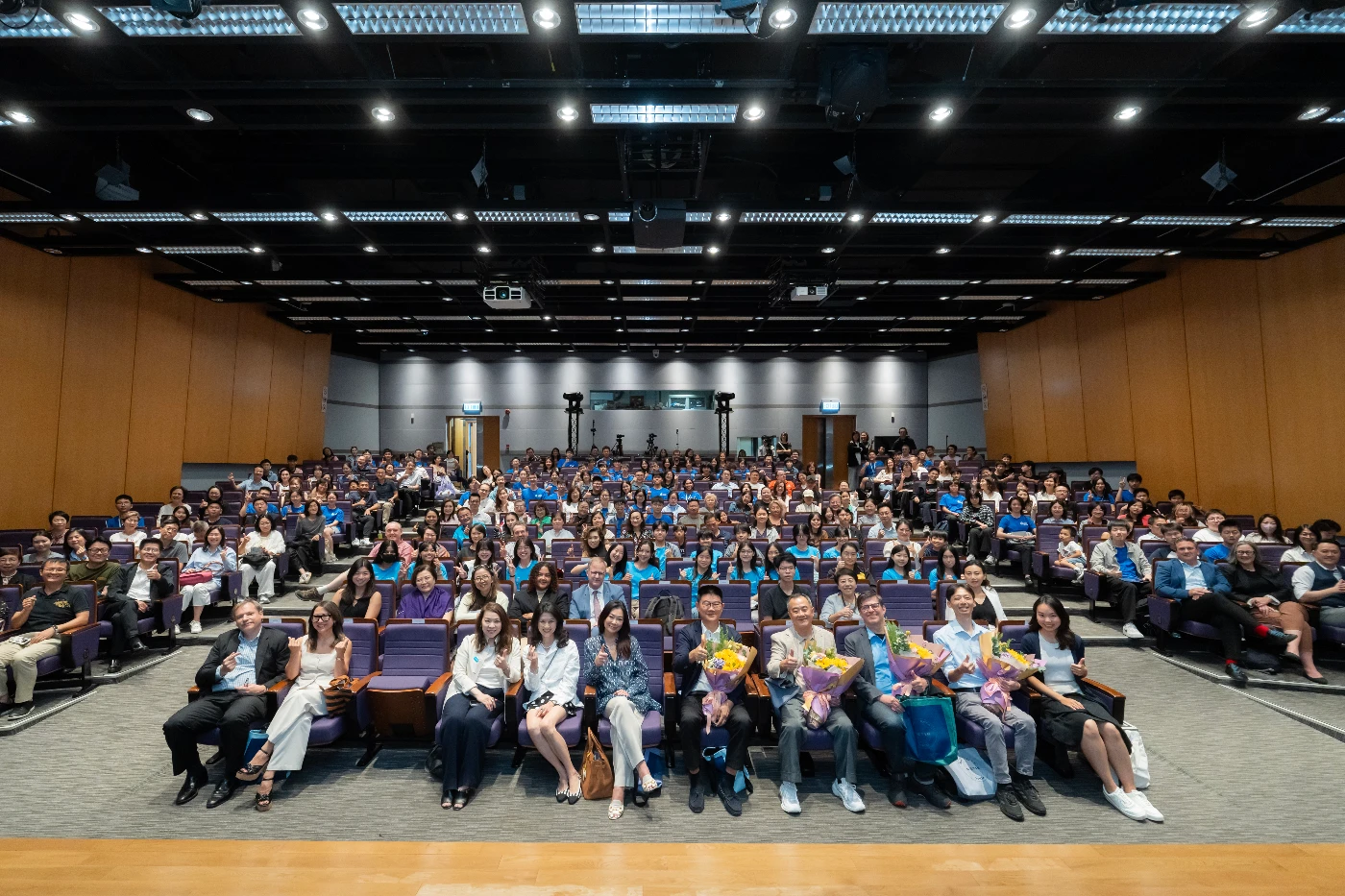 是次活動為「菁英聚‧港大」與美國麻省理工學院Music Theater Arts合辦的CREATIVITAS課程寫下完美總結。