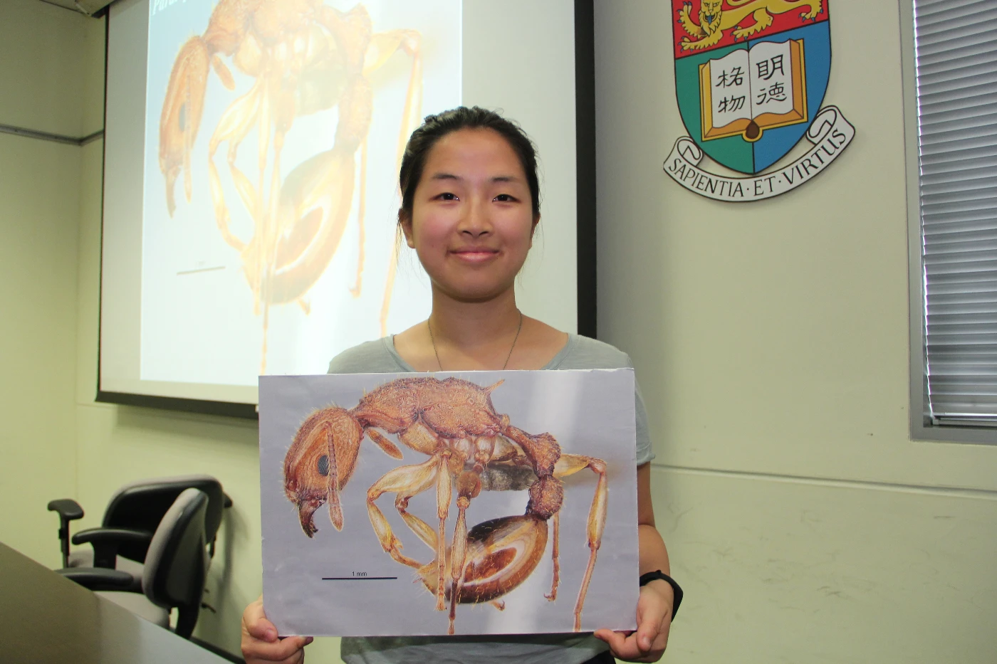 港大生物科學學院實驗室研究助理羅羽莹女士