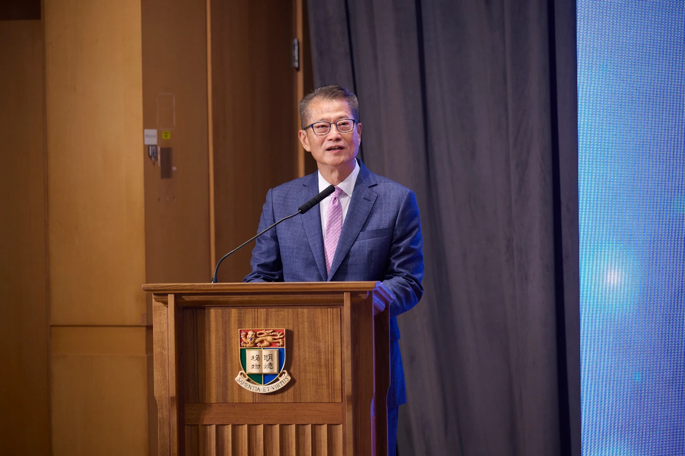 The Hon. Paul Chan Mo-po, Financial Secretary of the Government of HKSAR, attends the forum and delivers welcome remarks.