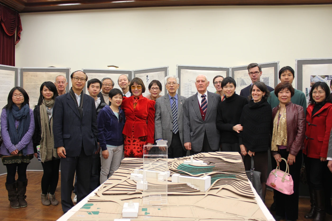 「大西九區世界遺産主題公園計劃」及「城市的靈魂-東西交滙」展覽