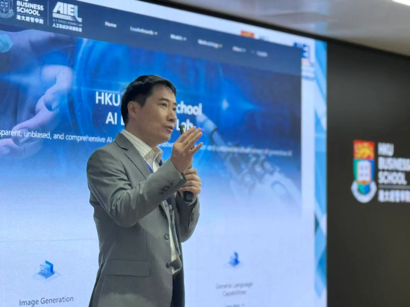 Testing AI in the Real World <br>
HKU Business School Released AI Agents’ Trading Performance