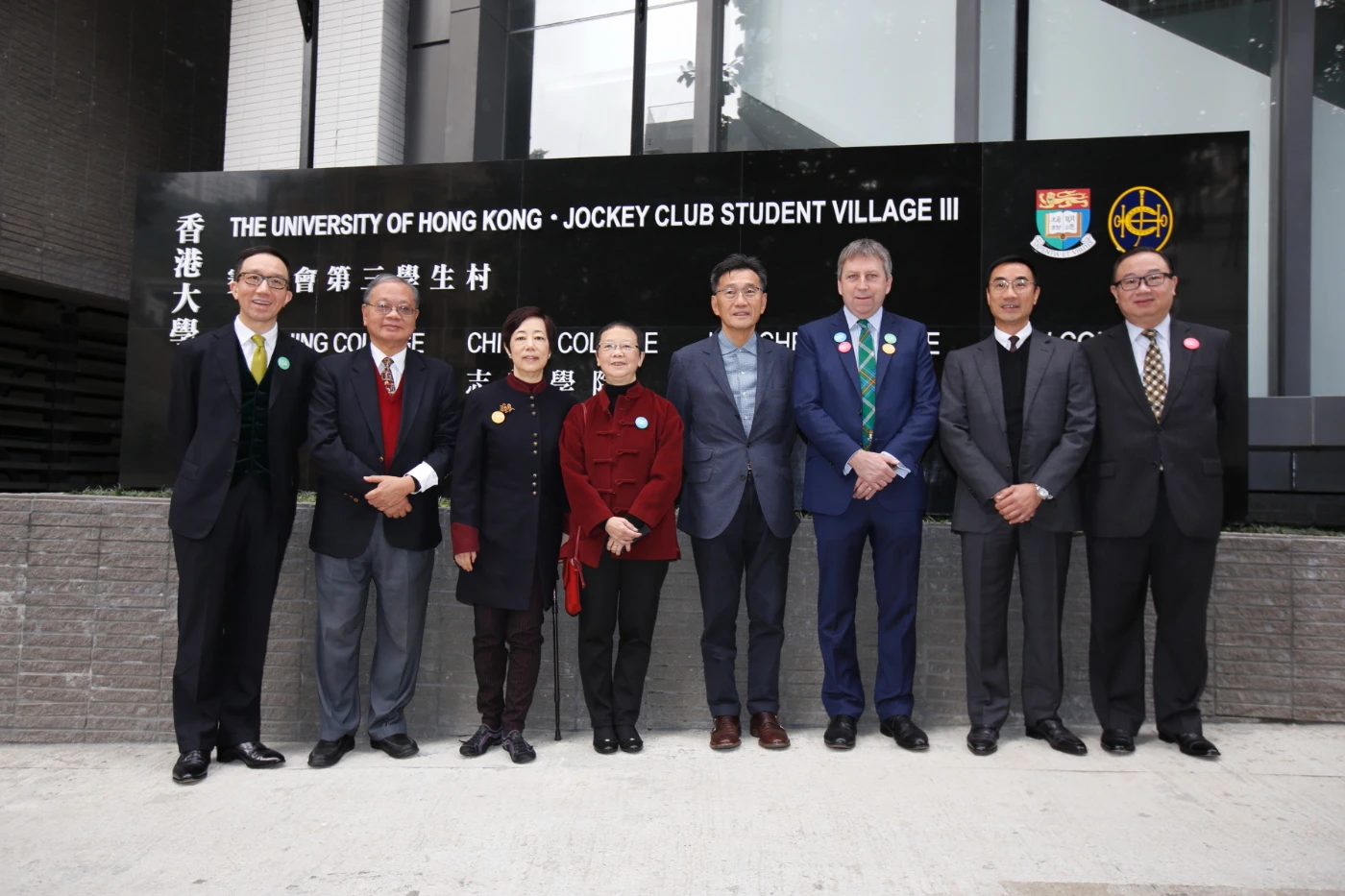 (From left) Master of the Chi Sun College Professor Gabriel Leung, Master of the Lap-Chee College Professor CF Lee, Master of the New College Dr Sarah Liao and Master of the Shun Hing College Professor Ying Chan took a group photo with Steward of The Hong Kong Jockey Club Dr Christopher Cheng, HKU President & Vice-Chancellor Professor Peter Mathieson, Stewards of The Hong Kong Jockey Club Mr Michael Lee and Mr Martin Liao in front of the Village Stone.