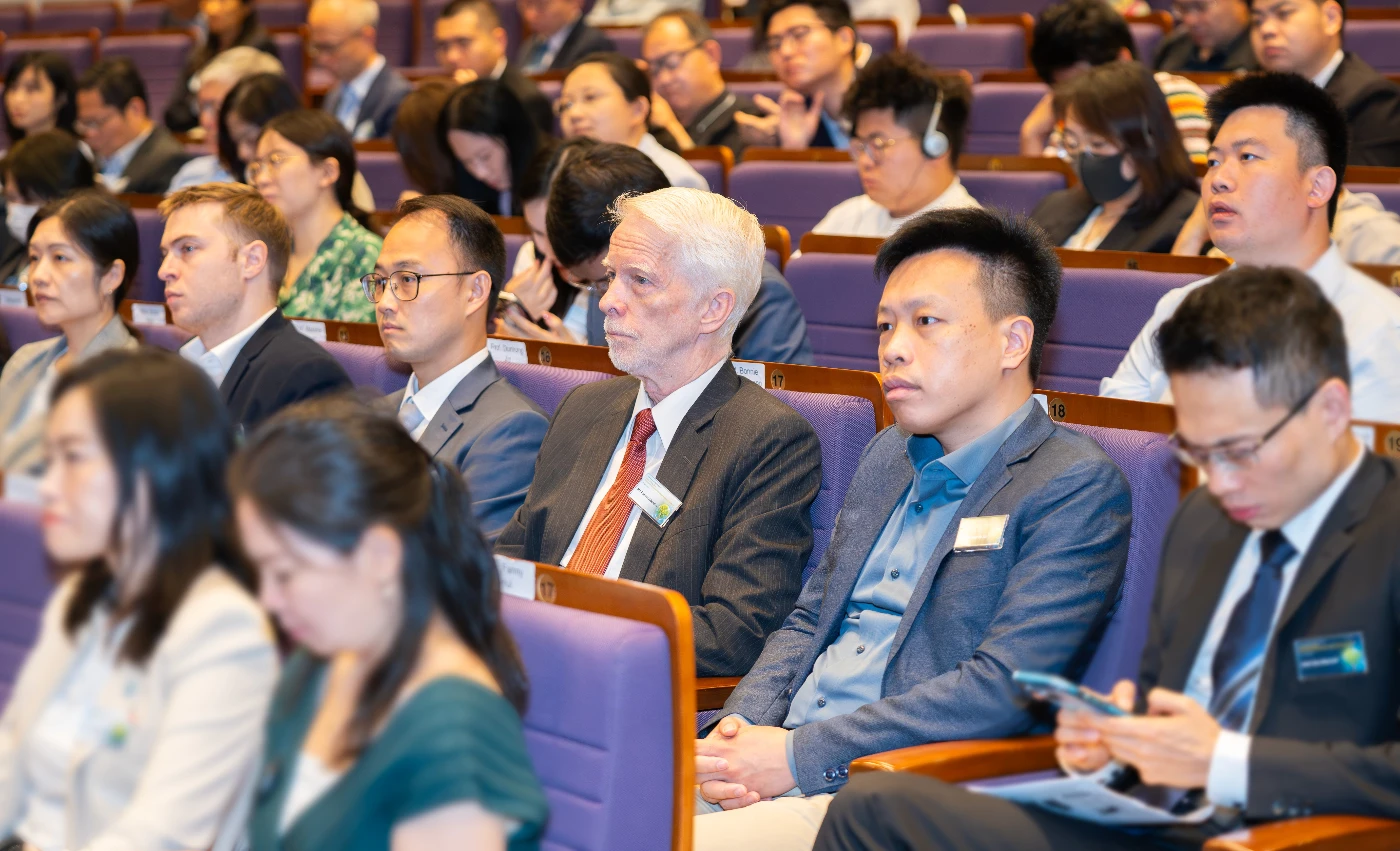 The Inaugural ESG Forum gathers esteemed scholars, policymakers, business leaders, NGOs, start-ups and the wider community to discuss the best practice and solutions to ESG challenges.
